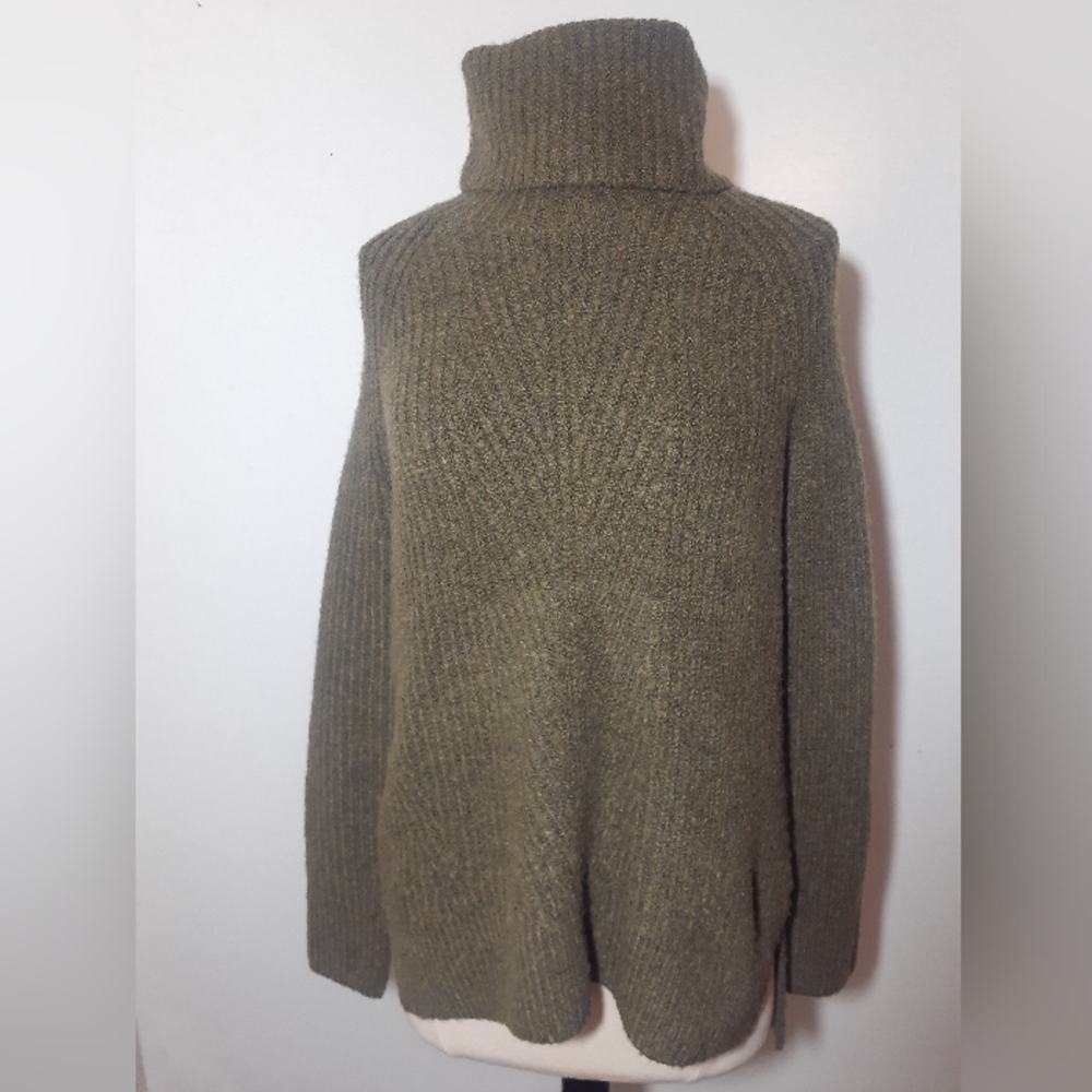 Madewell Turtleneck size XS NWT